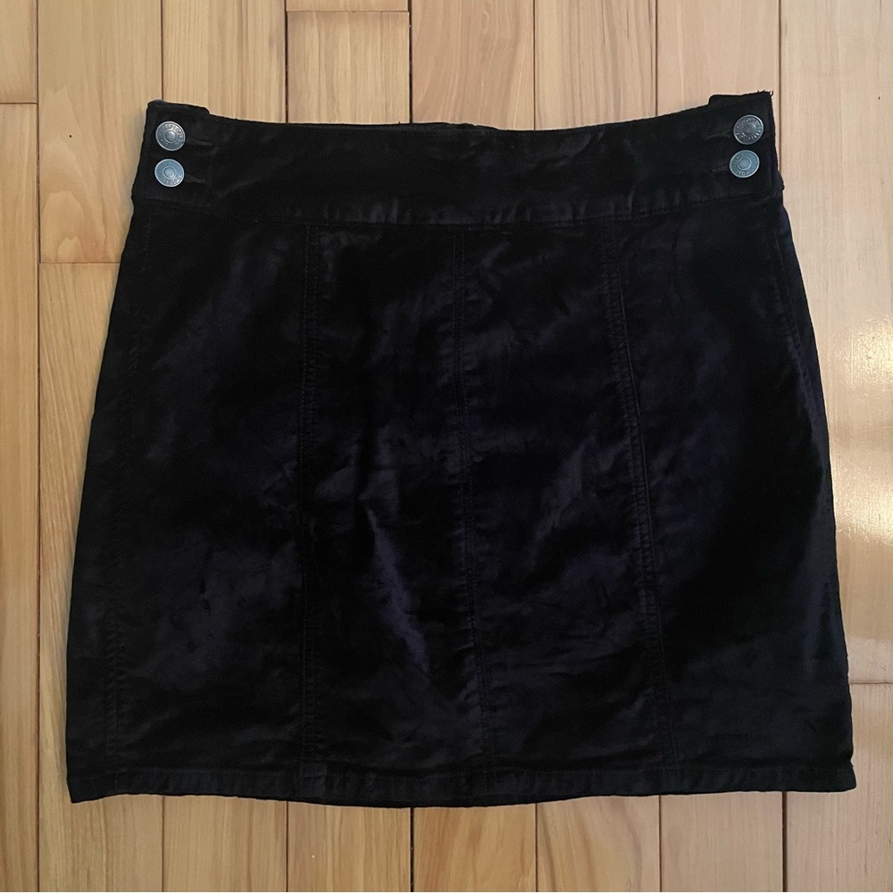 FREE PEOPLE Mini Skirt Black Velvet Retro Boho Women's Size 29
